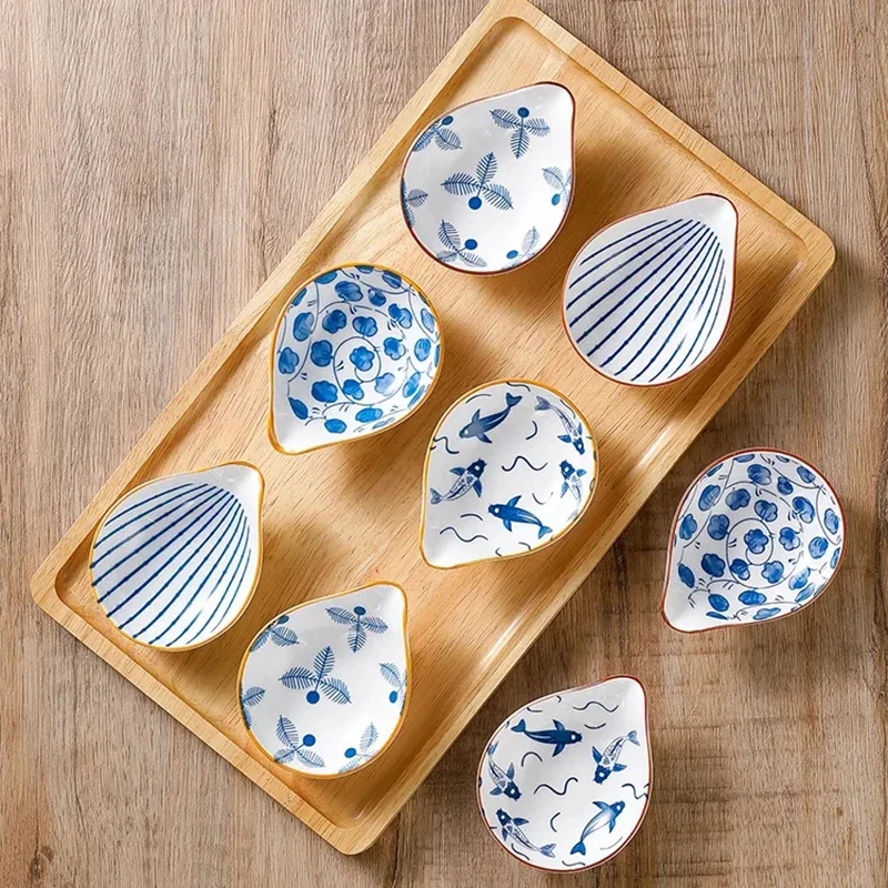 Mini prato de soja de porcelana azul e branca, 4 unidades, prato de molho de cerâmica, tempero doméstico, imersão de molho de sushi, lanche, talheres